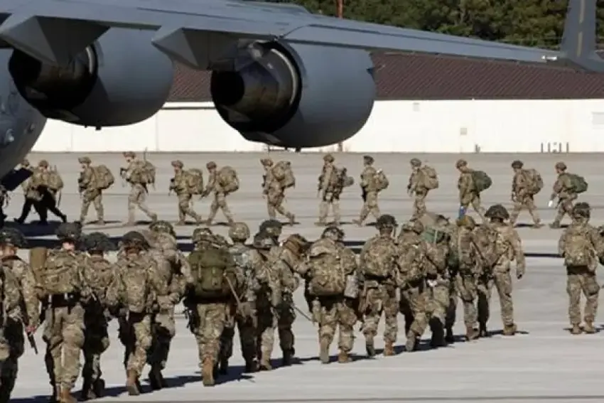 Amerîkayê stratejiya vekisîna leskerî ya ji Iraqê guhert: Sêwirmend dê bimînin