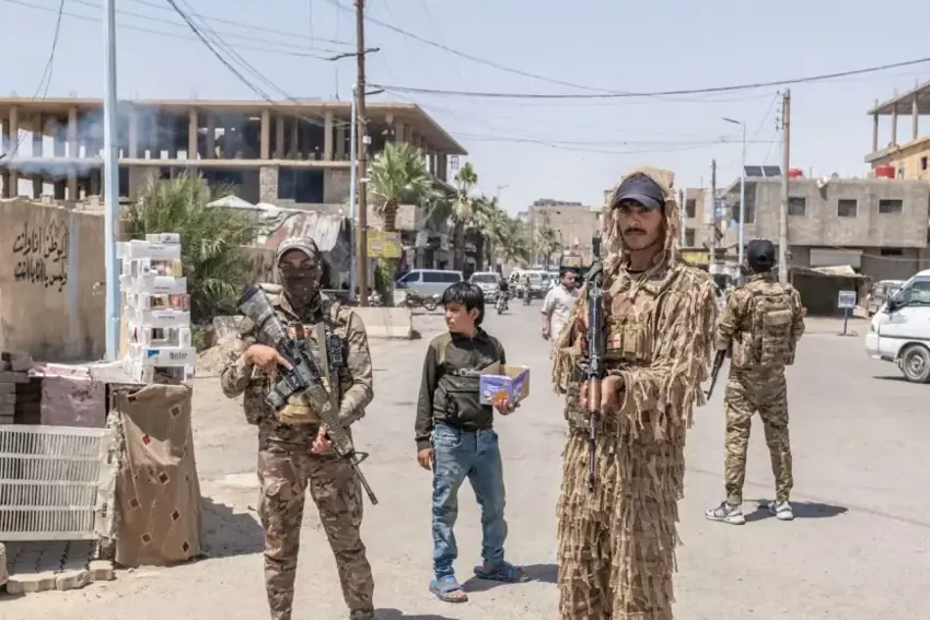 Metirsiya vegera DAISê li Rojavayê Kurdistanê: Vekisîna Amerîkayê valahiyeke kûr dihêle