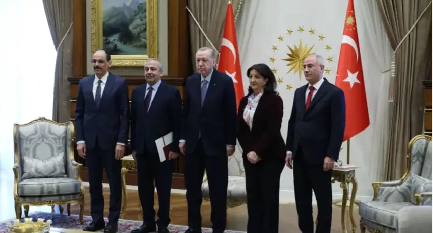 Dîroka civîna sandeya Erdogan-Îmraliyê hat pasxistin