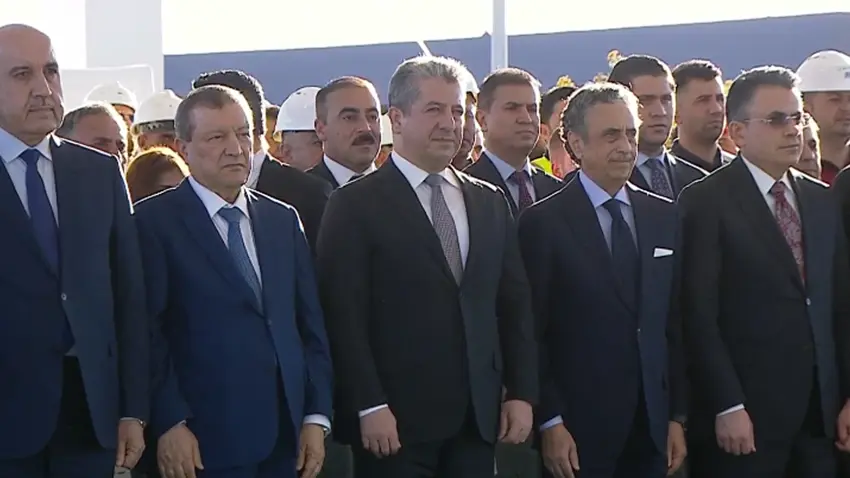 Basbakan Barzani, Erbil-Duhok dogalgaz boru hatti projesinin açilisini yapti