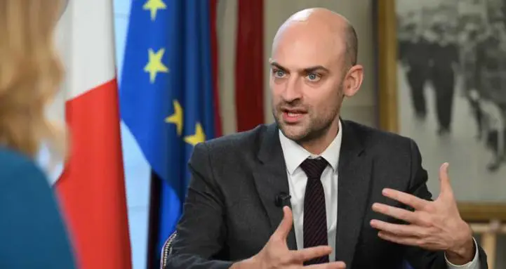 وه‌زیری ده‌ره‌وه‌ی فه‌ره‌نسا : پێویستە کورد لە سووریای نوێ ڕۆڵی هەبێت