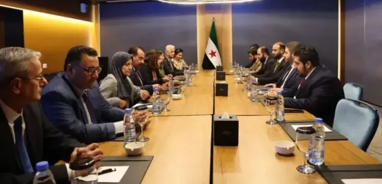 ئیدارەی خۆسەر: گەشبینین بە دەرئەنجامی سەردانەکەی شەرع بۆ واشنتۆن