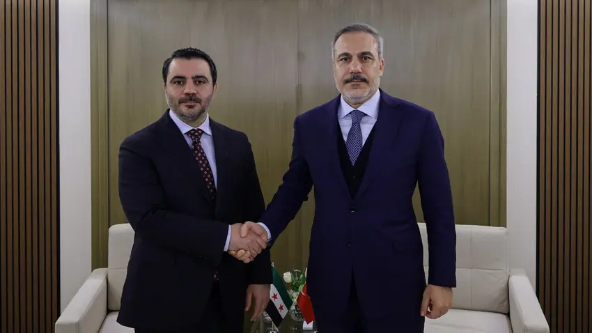 Hakan Fidan Suriye'deki yeni yönetimin Disisleri Bakani ile görüstü