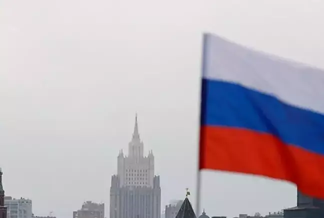 Rûsya biryarê da ku li hemberê givasên DYAyê bersivê bide