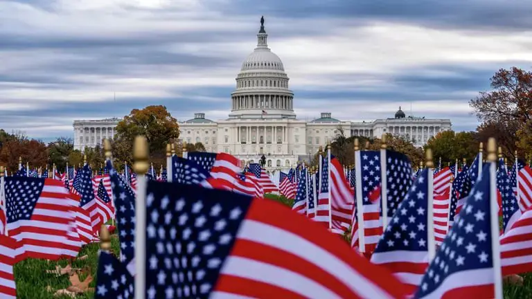 ئەندامێکی کۆنگرێسی کۆمارییەکان پڕۆژە یاسای کشانەوەی ئەمریکا لە ناتۆ پێشکەش دەکات
