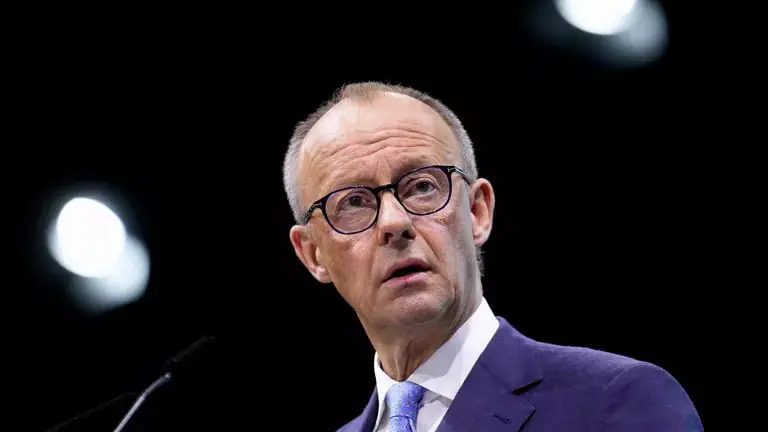 ڕاوێژکاری ئاڵمانیا ڕەتی ناکاتەوە گەڕانەوەی وەرگرتنی سەربازی لە ئاڵمانیا ئەگەر پلانەکانی فراوانکردنی سوپای ئاڵمانیا شکستی هێنا