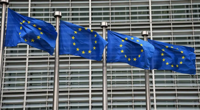 بەپێی هەواڵی میدیاکان، یەکیتی ئەورووپا سێ ملیار یۆرۆ دەدات بە کیێڤ بە قەرزی ساڵانە