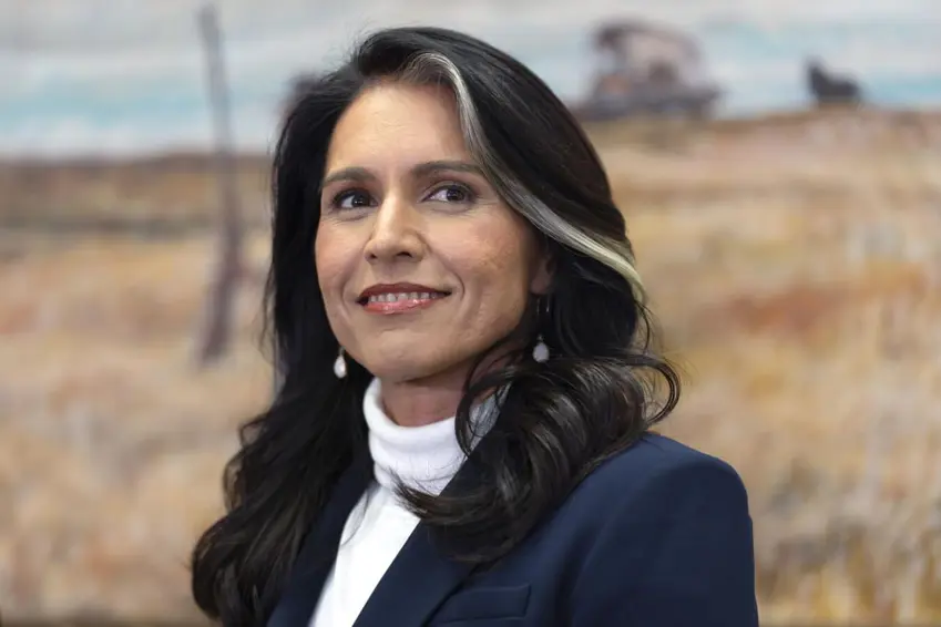 بەڕێوبەری هەواڵگری نەتەوەیی ئەمریکا بانگەشەی سەربازی و میدیایی دەکات کە ڕووسیا پلانی بۆ داگیرکردنی ئەورووپا هەیە، بە درۆ ناو دەبات