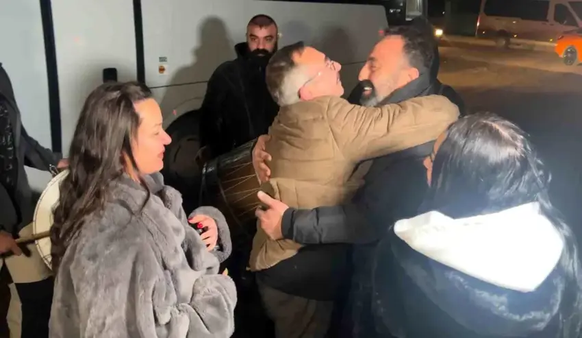 Ji zîndana Sincanê dest bi tehliyekirina zîndaniyan kirin