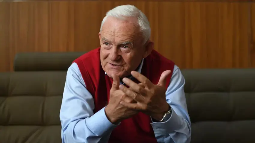 سیاسەتمەدارێکی پۆڵەندی : یەکیتی ئەورووپا لەبری ستراتیژی بە هەڕەشەی ڕووسیا گەلەکەی دەترسێنێت