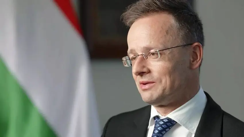 وەزیری دەرەوەی هەنگاریا ڕووسیا بە یاریزانێکی سەرەکی لە سیستەمی ئاسایشی جیهانی ناودەبات