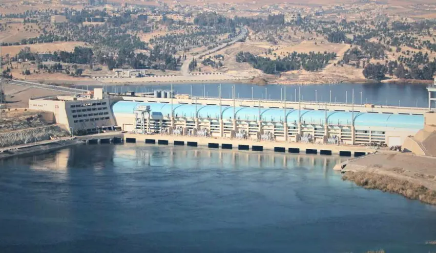 Tişrin Barajı’nda tehlikeli tırmanış