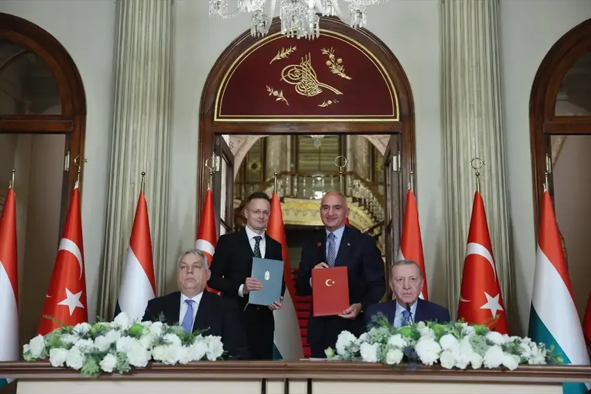 Tirkiye û Macaristan di rojekî de 16 peymanan îmza kirin