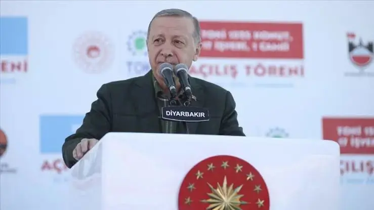Yekemîn serdana Erdogan a Diyarbekirê: Wê peyamekê bide?