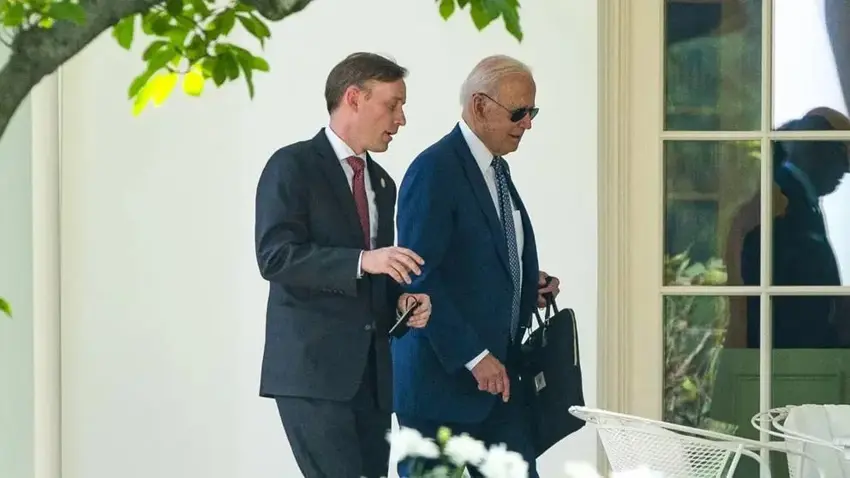 ئاکسیووس : بایدن کۆبوونەوەیەکی گرینگی ئەنجامدا بۆ تاوتوێکردنی هێرشکردنە سەر دامەزراوە ئەتۆمییەکانی ئێران لە ئەگەری بەدەست هێنانی چەکی ئەتۆمی ئێران.