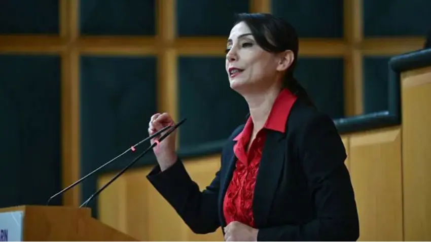 "Hevdîtin ne bes in, divê deriyên Îmraliyê bên vekirin"