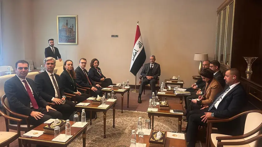 Irak Petrol Bakani ile Türkiye Disisleri Bakan Yardimcisi görüstü