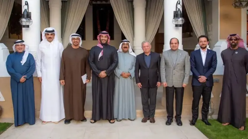 Arap liderler Riyad'da Gazze planini görüstü