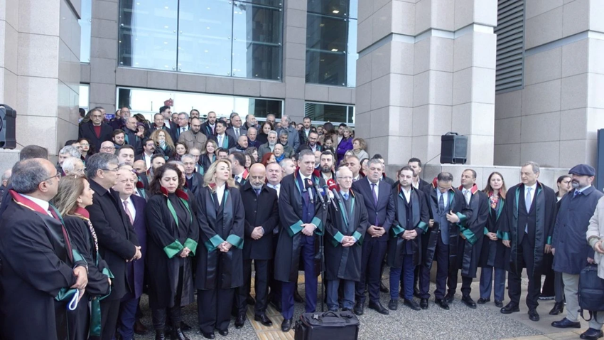 Istanbul Barosu yönetimi için 'terör' fezlekesi hazirlandi!