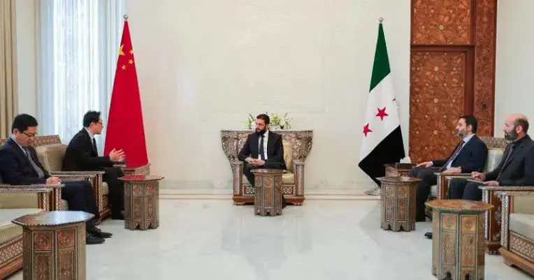 Colanî bi Balyozê Çînê yê Sûriyeyê re civiya