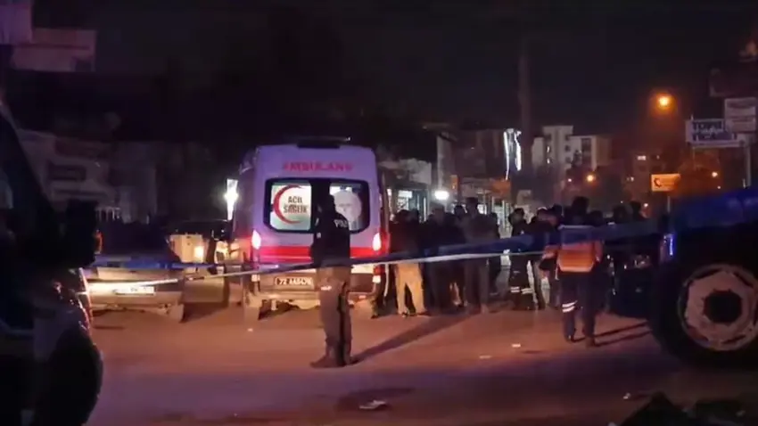 2 kesên li ser motorsîkletê li sanayiya Batmanê bi çekan li der û dorê xistin: 3 birîndar