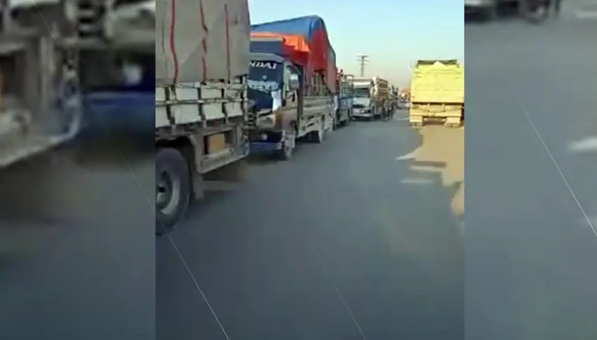 Karwaneke mezin a erebên Sûriyê ji Efrînê derket