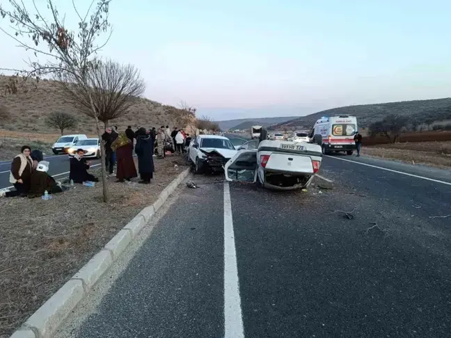 Li navça Semrex a Mêrdînê qeza çêbû: 10 birîndar hene