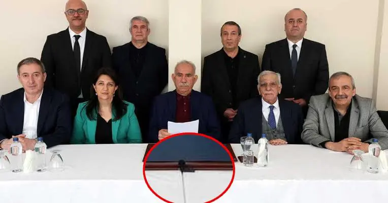 Öcalan’in açiklamasina dair çarpici iddia! Mikrofon detayi ne?