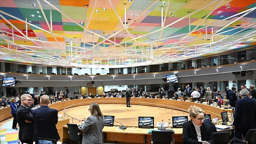 Serokên Yekîtiya Ewropayê ji bo lûtkeya yekem a ‘parastinê’ dicivin