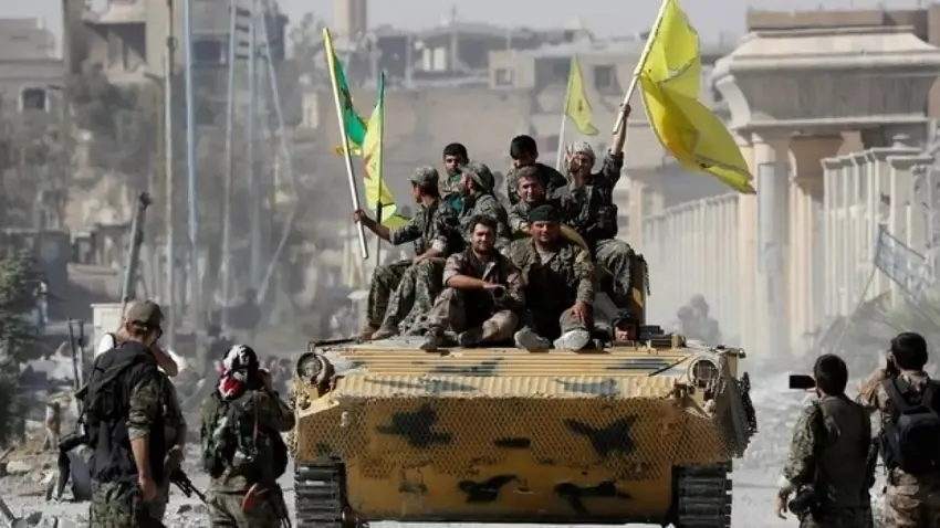 Erebistana Siûdî pistgiriyê dide yekbûna HSDê bi artêsa Sûriyê re