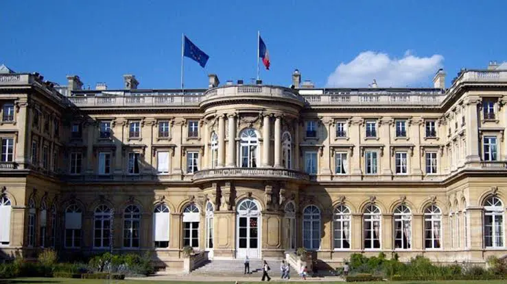 Wezareta Karûbarên Derve ya Fransayê pistgiriyê dide peymana HSD û Samê