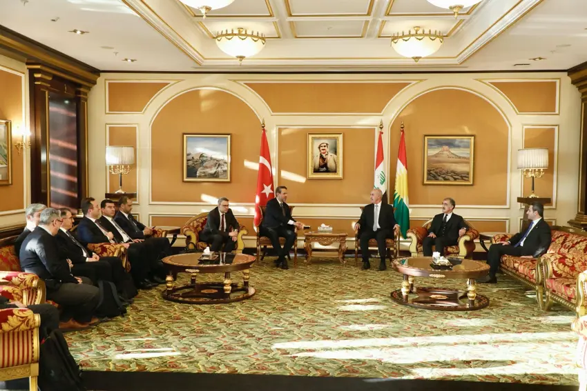 Wezîrê Enerjî û Çavkaniyên Sirustî yê Tirkiyê Bayraktar li Hewlêrê ye