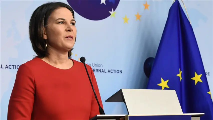 Annalena Baerbock: Tevlîbûna nav dewletê ya Kurdan nîsaneya Sûriyeya yekgirtî ye