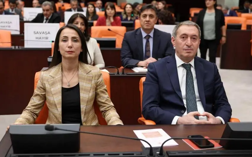 Bakirhan û Hatimogullari girtina Îmamoglu sermezar kirin