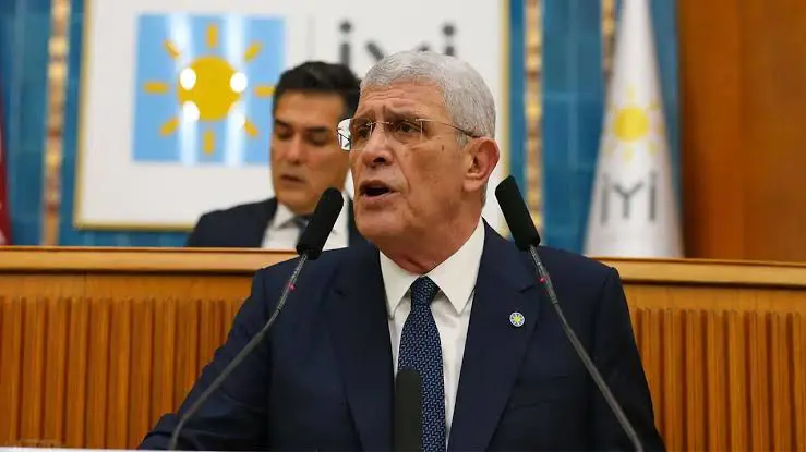 IYI Partili Dervisoglu, Kürdistan bayragina açik açik hakaret etti!