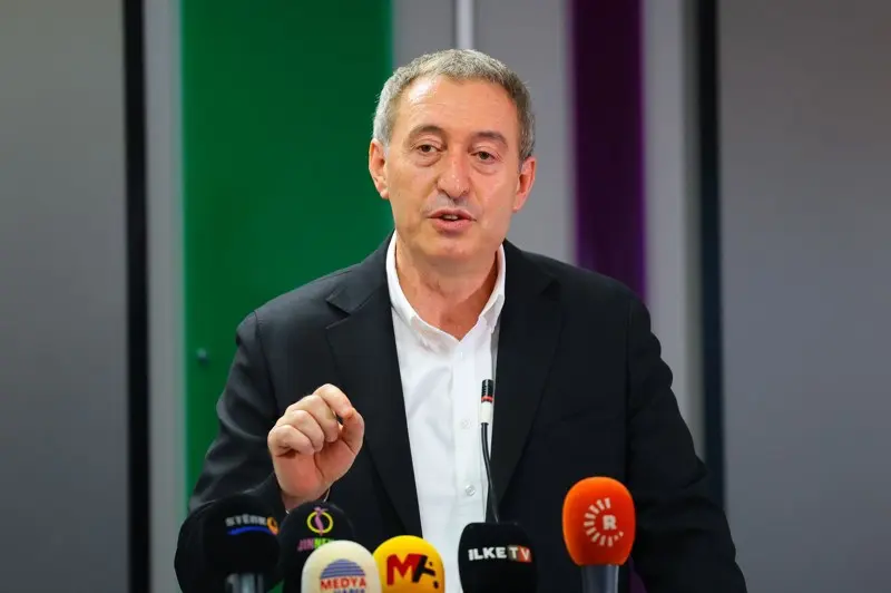 Bakirhan bertek nîsanî girtina Ekrem Îmamoglû da