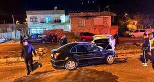 Li Semsûrê du otomobil li hev ketin: 7 birîndar