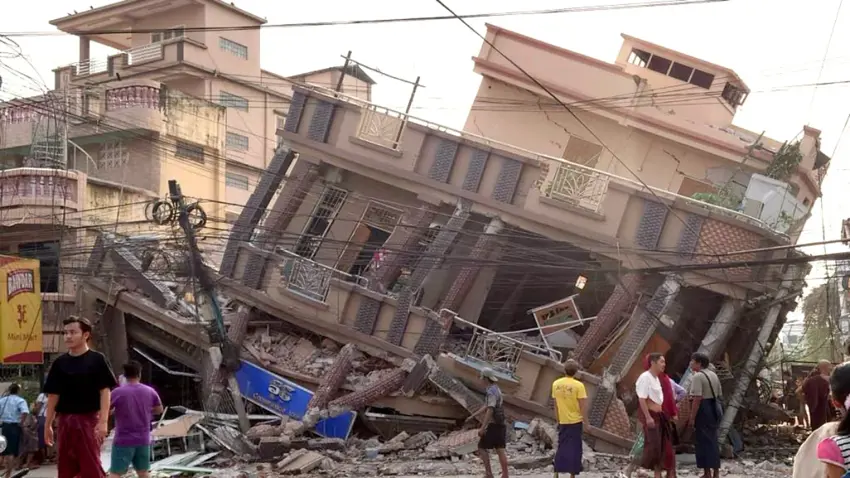 Myanmar’daki deprem! Can kaybi 1002'ye, yarali 2 bin 376'ya ulasti!