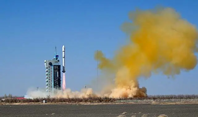 'O ülke' uzaya internet test uydusu firlatti