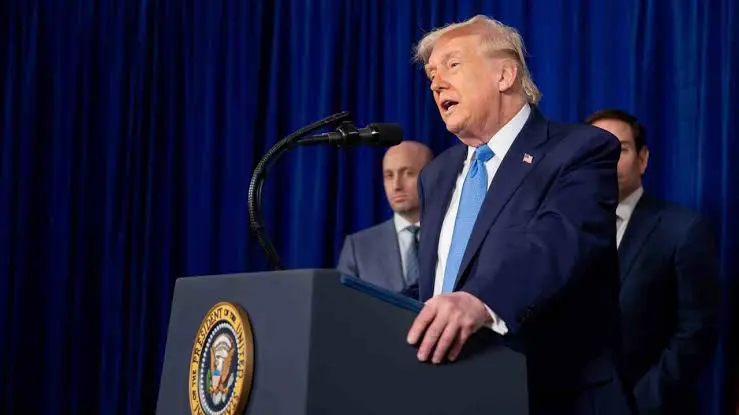 Trump kendini "Venezuela geçici devlet başkanı" ilan etti