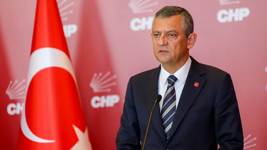 CHP lideri Özel; Şam, DSG ve Ankara'ya çağrı yaptı
