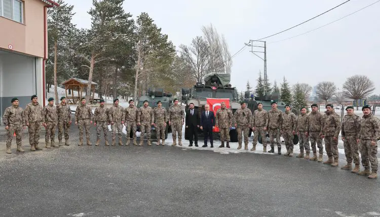 پارێزگای سێواسی تورکیا ماڵئاوایی لە تیمەکانی ئۆپەراسیۆنی تایبەت دەکات کە بەرەو سووریا بەڕێ کەوتن