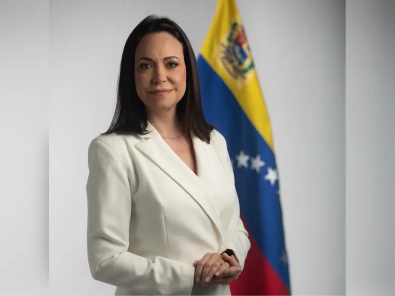 کەسایەتی ئۆپۆزسیۆنی ڤەنزۆئێللا : لە میانەی وتووێژەکانی کۆشکی سپی، مەدالیای نۆبڵی ئاشتی پێشکەش بە دۆناڵد ترامپ، سەرۆکی ئەمریکا کردووە