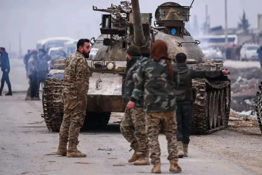 HSD ji Dêr Hafirê vekişiya, hêzên Ehmed Şera ketin navçeyê