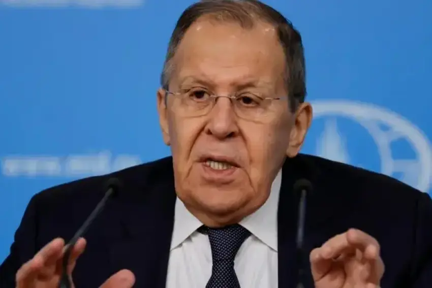 Lavrov: NATO bi rêya Ûkraynayê amadekariya şerekî rasterast li dijî Rûsyayê dike