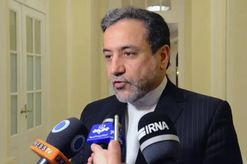 Ebas Araqçî hişyarî da Washingtonê: Bersiva Îranê dê wêranker û li seranserê herêmê be