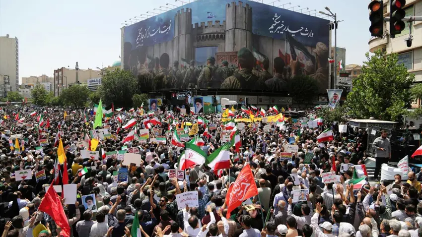 İran'da yaşanan gösterilerde 3 bin 117 kişi hayatını kaybetti