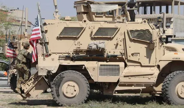 "سێنتکۆم" گواستنەوەی دەستبەسەرکراوانی داعش لە سووریاوە بۆ عێراق ڕادەگەیەنێت