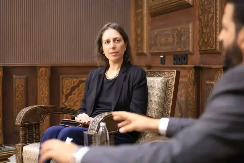 Nûnera Brîtanyayê li Şamê mafên Kurdan xist rojevê: Pêwîstiya Sûriyeyê bi diyalogê heye