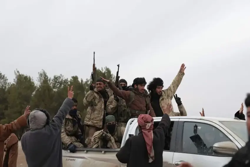 Şamê îdiayên dirêjkirina agirbestê red kirin: Rewşa li Rojava ber bi nezelalîyê ve diçe